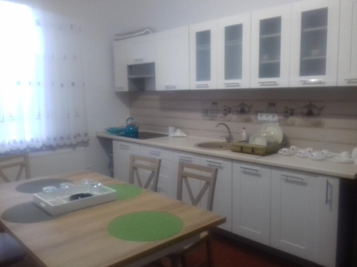 Hotel Pensiunea Abel Mihai Viteazu  Esterno foto